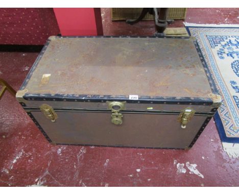 Large cabin trunk