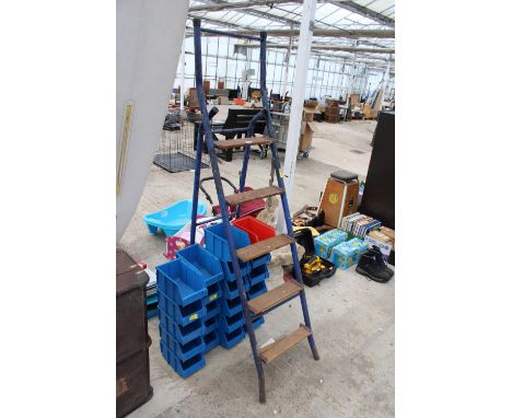 A FIVE RUNG STEP LADDER AND A N ASSORTMENT OF PLASTIC STACKING LIN BINS 