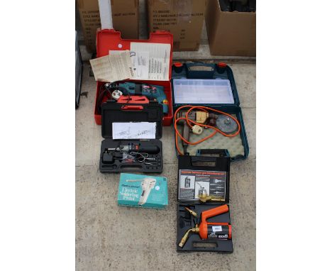 AN ASSORTMENT OF TOOLS TO INCLUDE TWO ELECTRIC DRILLS AND A BUTANE BLOWLAMP SET ETC 
