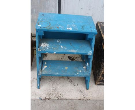 A VINTAGE WOODEN KITCHEN STEP 