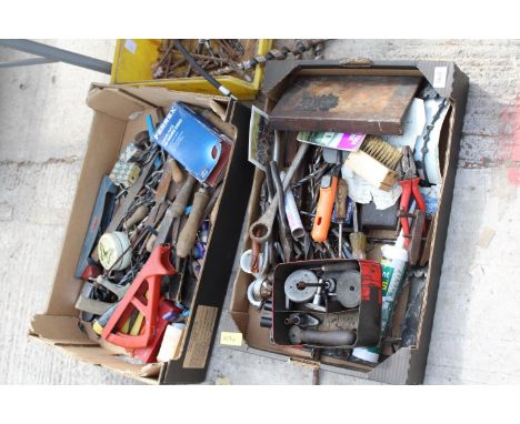 AN ASSORTMENT OF TOOLS TO INCLUDE DRILL BITS, SPANNERS AND FILES ETC 