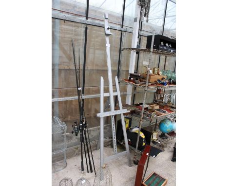 A WOODEN SILVER PAINTED ADJUSTABLE ARTIST EASEL 