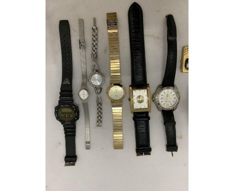 A MIXED LOT OF VINTAGE MECHANICAL AND QUARTZ WATCHES 
