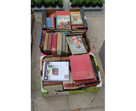 A LARGE ASSORTMENT OF VINTAGE BOOKS 
