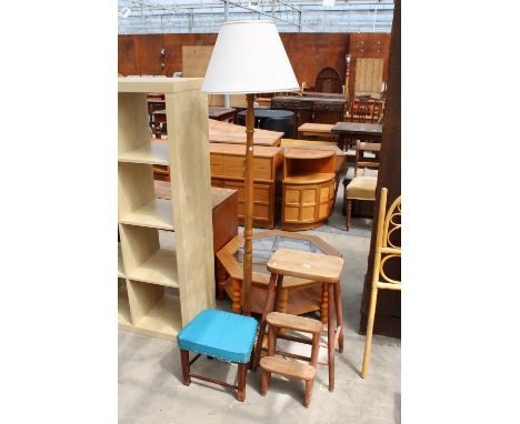 A STANDARD LAMP WITH SHADE, SMALL STOOL AND STEP STOOL 