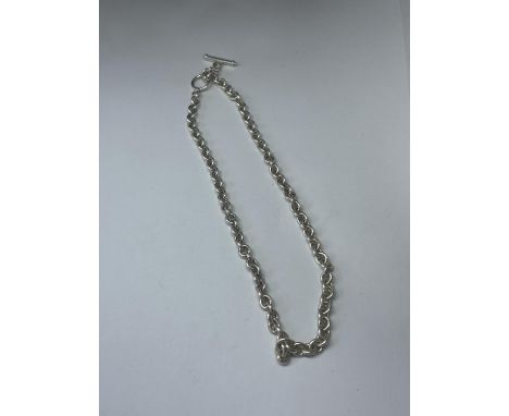 A SILVER T BAR NECKLACE 