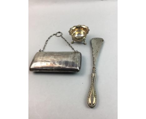 GEORGE V SILVER PURSE, Birmingham 1916, along with three silver handled button hooks, a silver handled shoe horn and a silver