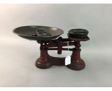 EARLY 20TH CENTURY SET OF SCALES, along with child's hand crank sewing machine (2)