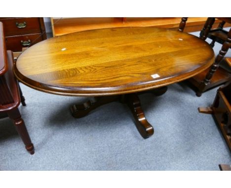 20th Century oak oval coffee table 