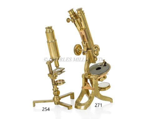 A UNIVERSAL MICROSCOPE AFTER BENJAMIN MARTIN BY CHADBURN BROTHERS, SHEFFIELD, CIRCA 1850constructed in lacquered brass and si