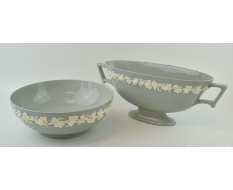 Wedgwood Embossed Queensware 10" bowl in grey with white relief. Height 9.5 cm. Together with an Embossed Queensware two hand
