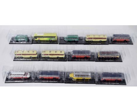 Thirteen Editions Atlas Classic Coaches Collection die cast scale models. Also a plastic toy London Bus (14)