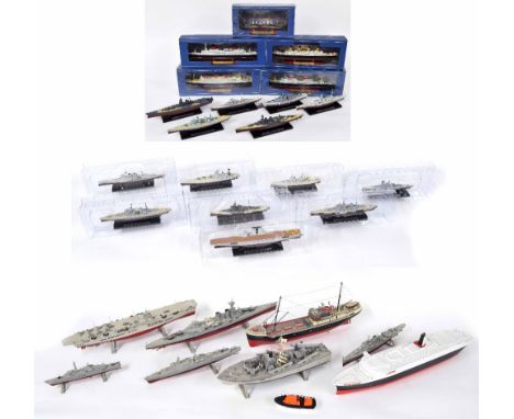 Editions Atlas &amp; DeAgostini - Fourteen scale model warships (eight boxed), together with a further five Editions Atlas sh