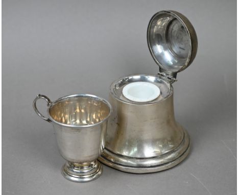 A novelty loaded silver bell-shaped inkwell, Birmingham (probably - marks rubbed) 1923, 9.5cm high, to/w a small Irish silver