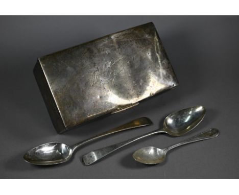 An Edwardian silver cigarette box, Birmingham 1908, 20cm wide, to/w a pair of Old English pattern tablespoons, Thomas Northco