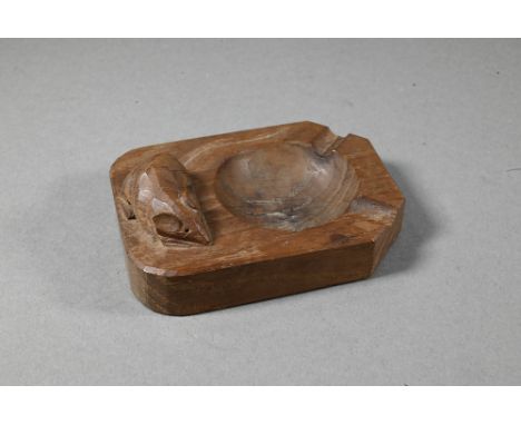 A Thompson of Kilburn 'Mouseman' oak ashtray, carved with a mouse, 10 x 7.5 cm 