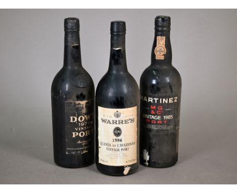 A bottle of Dows 1970 vintage port, to/w a Martinez MG &amp; Co 1985 vintage port and a Warre's 1986 Quinta da Cavadinha vint