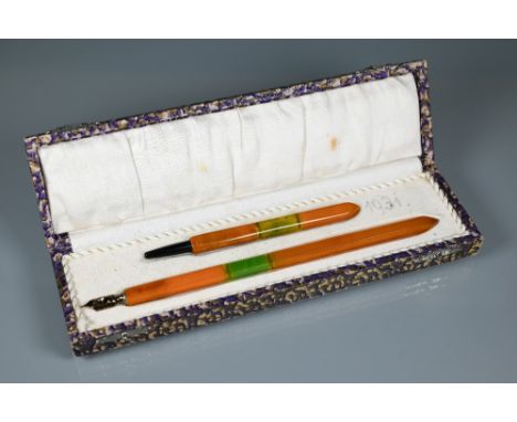An Art Deco celluloid dip pen and propelling pencil set, in original box 