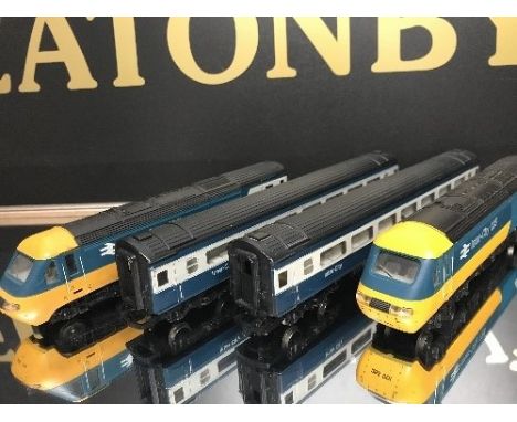 HORNBY 00 GAUGE 3 POWER ENGINES  1 DUMMY ENGINE & 3 10" COACHES