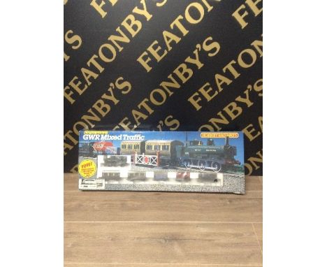HORNBY MIXED TRAFFIC SET R.694