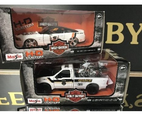 2 1:24 SCALE HARLEY DAVIDSON LICENSED MODELS BY MAISTO, 1999 POLICE FORD F-350 & 2011 FORD MUSTANG GT