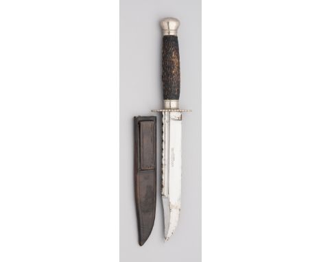 A FINE BOWIE KNIFE, JOSEPH RODGERS &amp; SONS, NO. 6 NORFOLK STREET, SHEFFIELD, LATE 19TH CENTURY with tapering blade formed 