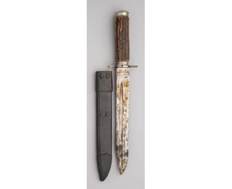 A BOWIE KNIFE, JOSEPH RODGERS &amp; SONS, NO. 6 NORFOLK STREET, SHEFFIELD, LATE 19TH CENTURY with single-edged fullered blade