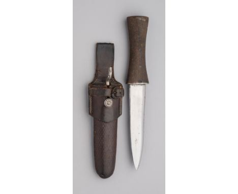 A ‘SHAKESPEARE’ KNIFE, WILKINSON, PALL MALL, EARLY 20TH CENTURY with broad double-edged blade with traces of etched maker’s i