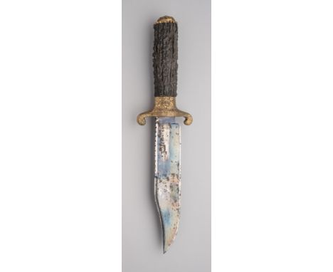 A BOWIE KNIFE, JOSEPH RODGERS &amp; SONS, MAKERS TO HER MAJESTY, LATE 19TH CENTURY with robust blade formed with a clipped-ba