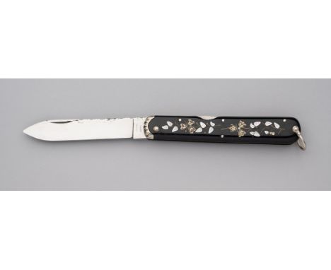 ˜ A FOLDING LOCK KNIFE, JOHN PETTY, 20TH CENTURY comprising single clip-point blade stamped by the maker at the ricasso, Germ