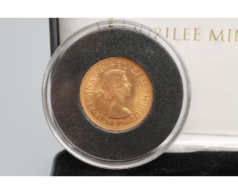 AN ELIZABETH II GOLD SOVEREIGN,1965, Gillick portrait, with certificate, in capsule, cased (Est. plus 21% premium inc. VAT)