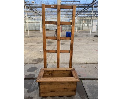 AN AS NEW EX DISPLAY CHARLES TAYLOR TROUGH PLANTER WITH TRELLIS BACK (W:57CM) *PLEASE NOTE VAT TO BE CHARGED ON THIS ITEM* 