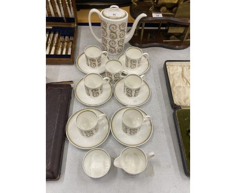 A WEDGWOOD SUSIE COOPER DESIGN 'VENETIA' PATTERN COFFEE SET COMPRISING COFFEE POT, CREAM JUG, SUGAR BOWL AND CUPS &amp; SAUCE