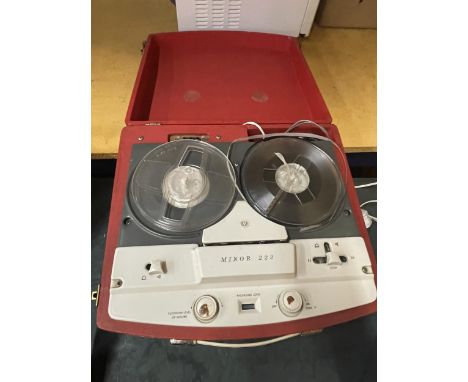 A BSR MINOR 222 TAPE TO TAPE RECORDER IN GOOD CONDITION 