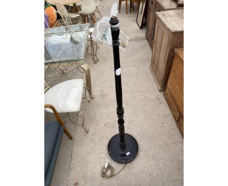 A MODERN PAINTED STANDARD LAMP WITH TURNED AND FLUTED COLUMN 