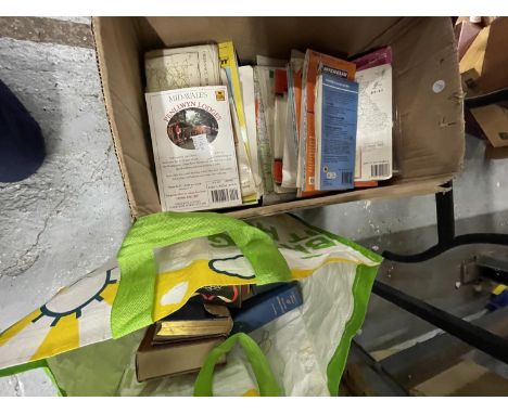 A LARGE QUANTITY OF VINTAGE ORDNANCE SURVEY MAPS PLUS A QUANTITY OF VINTAGE BOOKS TO INCLUDE WILLIAM SHAKESPEARE 