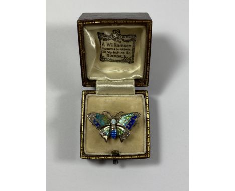 A VINTAGE CHESTER HALLMARKED SILVER AND ENAMEL BUTTERFLY BROOCH, BOXED 