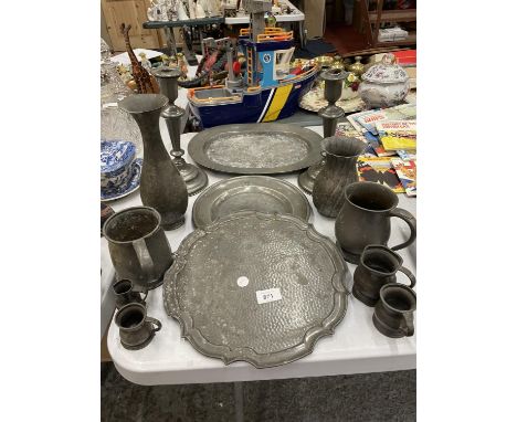 A LARGE QUANTITY OF VINTAGE PEWTER TO INCLUDE PLATES, VASES, CANDLESTICKS AND TANKARDS 