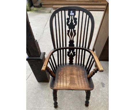 A 19TH CENTURY ELM WINDSOR COMB BACK HIGH BACK CHAIR 