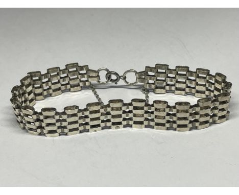 A SILVER GATE BRACELET 