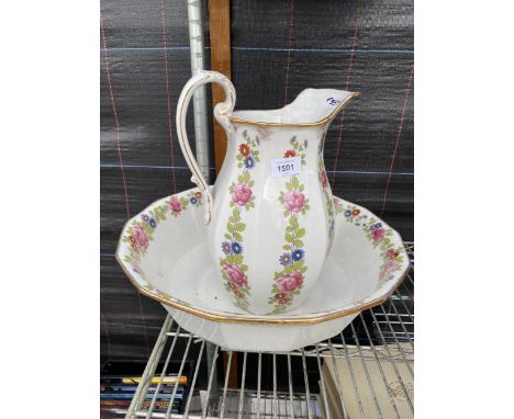 A PARROTT AND COMPANY CERAMIC JUG AND WASH BOWL 