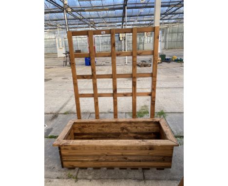 AN AS NEW EX DISPLAY CHARLES TAYLOR TROUGH PLANTER WITH TRELLIS BACK (W:110CM) *PLEASE NOTE VAT TO BE CHARGED ON THIS ITEM* 