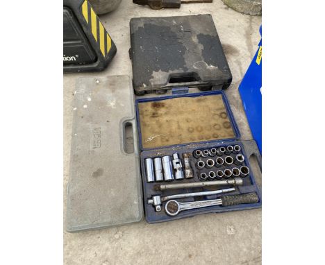 AN ASSORTMENT OF TOOLS TO INCLUDE SOCKET SETS ETC 