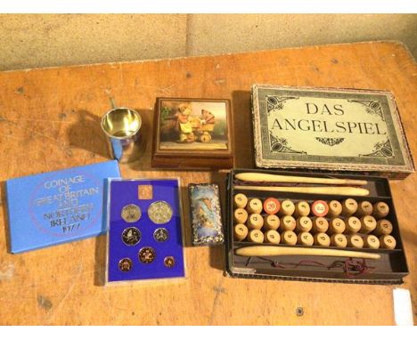 A mixed lot including a Das Angelspiel vintage children's game, lacking one rod, a Coinage of Great Britain and Northern Irel