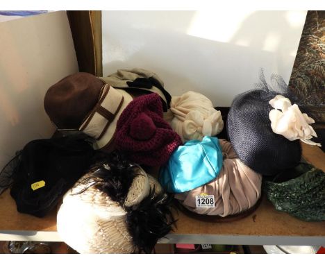 Quantity of Vintage Ladies Hats 