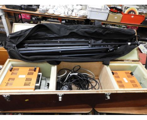 Photographic Studio Flash Light with Leads, Meter and 2x Tripods Boxed 