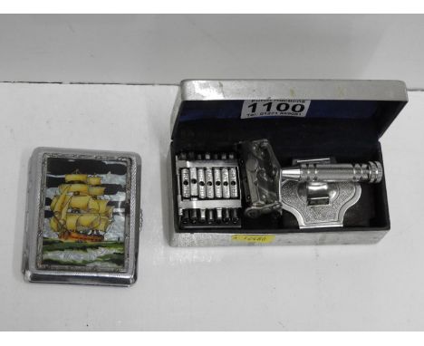 Vintage Mes Razor in Case and Card Holder 