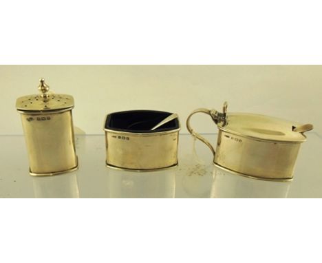 WILLIAM HAIR HASELER AN ART DECO SILVER THREE-PIECE CONDIMENT SET of plain form, comprising pepper pot, lidded mustard and sa