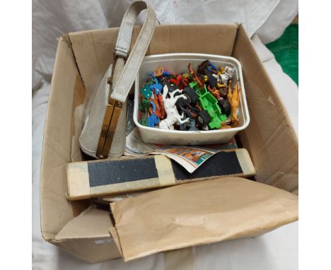 A box containing a quantity of vintage toys and other collectable items, etc.
