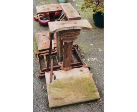 A quantity of old scales and other metal items